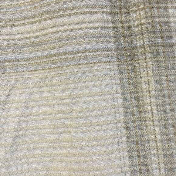 Van Heusen Plaid Rayon Blend Single Pocket Seersucker Button Down Shirt - Picture 6 of 13